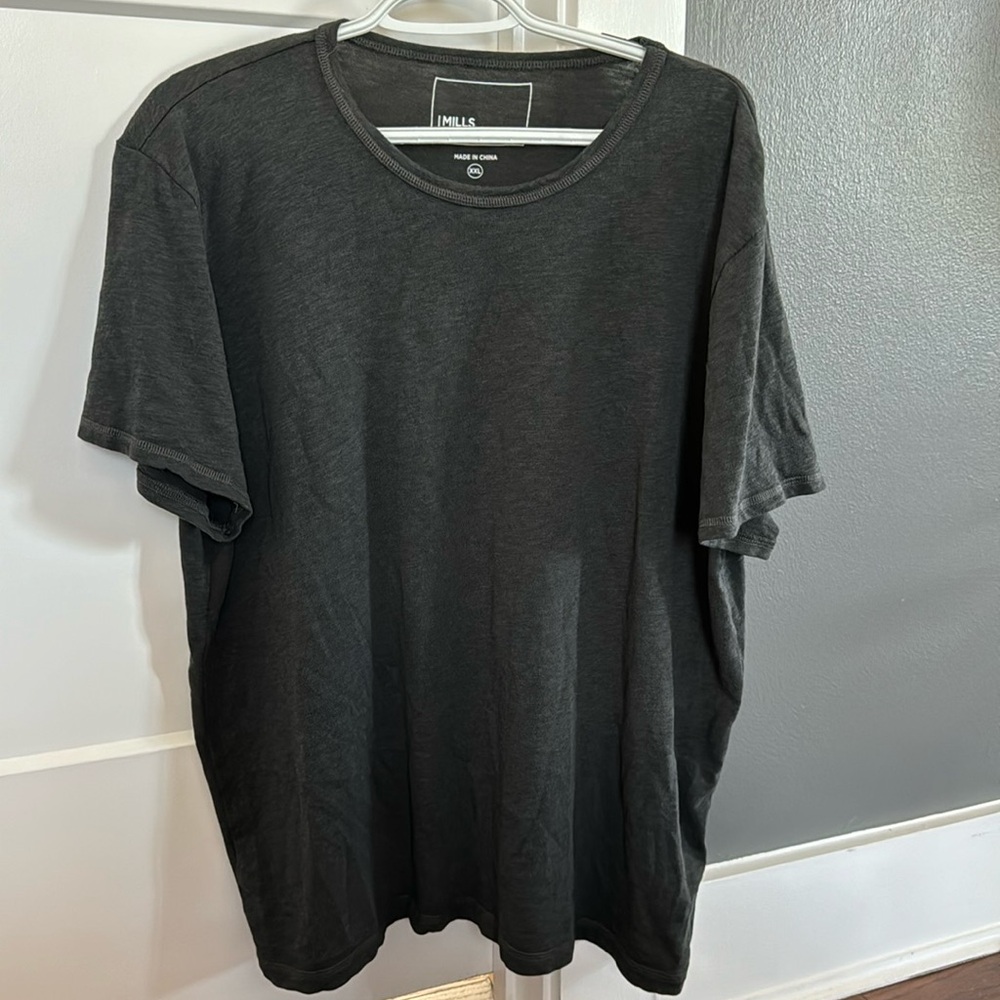 MILLS SUPPLY. Men’s, black t shirt.